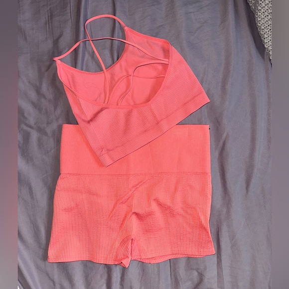 Peach Matching Workout Set - Picture 2 of 3